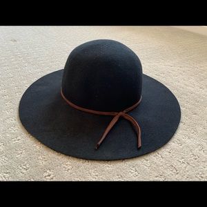 Black Small Rim Floppy Hat